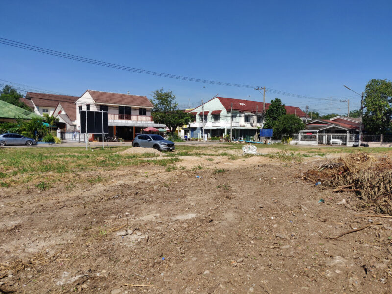 ขายที่ดินสวยหน้าหมู่บ้าน ทำเลเหมาะการจัดสรร ใกล้โรบินสันกาญจนบุรี