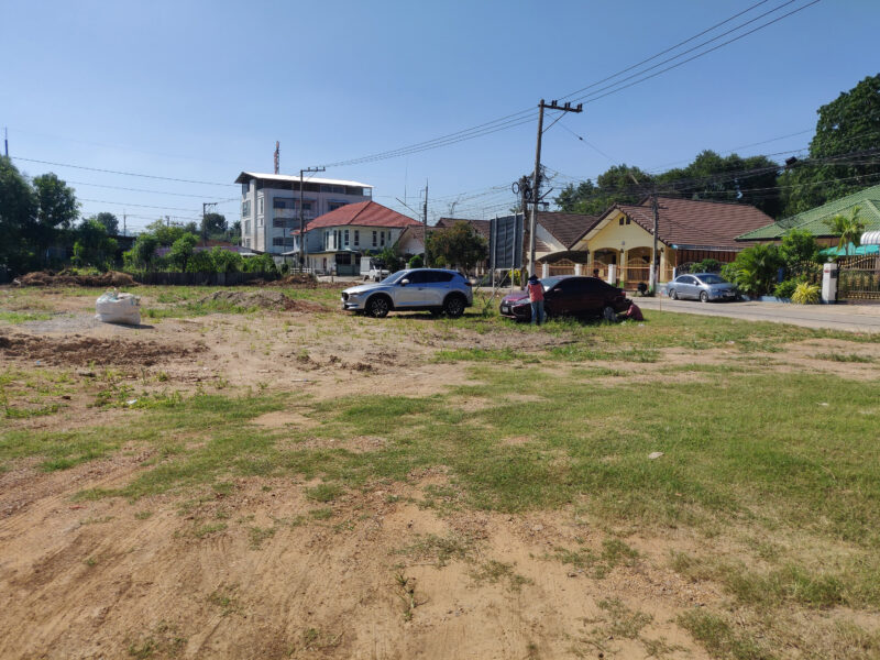 ขายที่ดินสวยหน้าหมู่บ้าน ทำเลเหมาะการจัดสรร ใกล้โรบินสันกาญจนบุรี