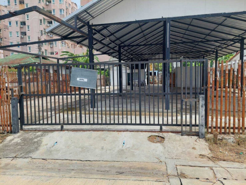 ให้เช่า ที่ดินหัวมุม 109 ตร.วา พร้อมโครงเหล็ก หลังคา ห้องน้ำ ซอย 20 มิถุนา ใกล้ MRT สุทธิสาร ทำเลทองโซนชุมชน