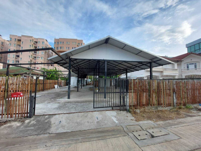 ให้เช่า ที่ดินหัวมุม 109 ตร.วา พร้อมโครงเหล็ก หลังคา ห้องน้ำ ซอย 20 มิถุนา ใกล้ MRT สุทธิสาร ทำเลทองโซนชุมชน