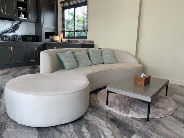 ขายด่วน พูลวิลล่า หัวหิน ประจวบฯ ใกล้ทะเล เดินทางสะดวก 2 ชั้น 3 ห้องนอน ตกแต่งเสร็จเรียบร้อย พร้อมเข้าอยู่ได้ทันที Tel. 0632897879