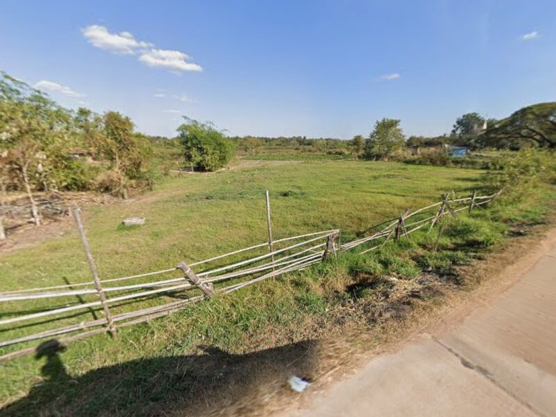 ที่ดินเสลภูมิจังหวัดร้อยเอ็ด หน้ากว้างติดถนน 1 ไร่ 2 งาน ราคาคุยกันก่อนได้