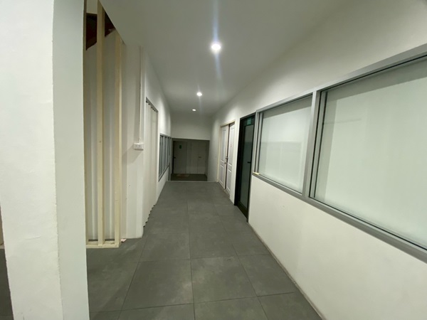 ให้เช่า/เซ้ง/ขาย บ้านทำสำนักงาน-ลาดพร้าว ซ.8 ทำเลทอง ใจกลางเมือง ใกล้ MRT โทร 0906360022