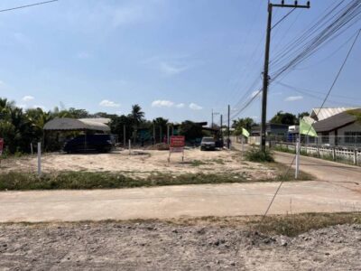 ขายที่ดินสวย ใกล้สี่แยกบายพาส อำเภอเมืองสกลนคร