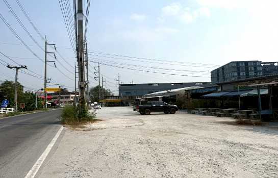 ขาย ที่ดิน ME401 EEC สีม่วงลาย ติดนิคม อมตะชลบุรี บ้านเก่า พานทอง ชลบุรี . 20 ไร่ 1 งาน 72.3 ตรว ทำเลดี แปลงสี่เหลี่ยมสวย แบ่งขายได้ เช่าได้