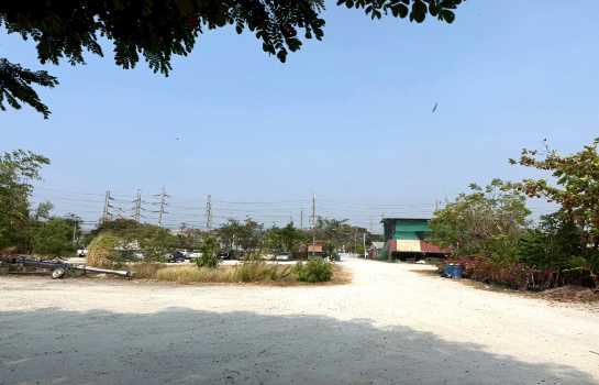 ขาย ที่ดิน ME401 EEC สีม่วงลาย ติดนิคม อมตะชลบุรี บ้านเก่า พานทอง ชลบุรี . 20 ไร่ 1 งาน 72.3 ตรว ทำเลดี แปลงสี่เหลี่ยมสวย แบ่งขายได้ เช่าได้