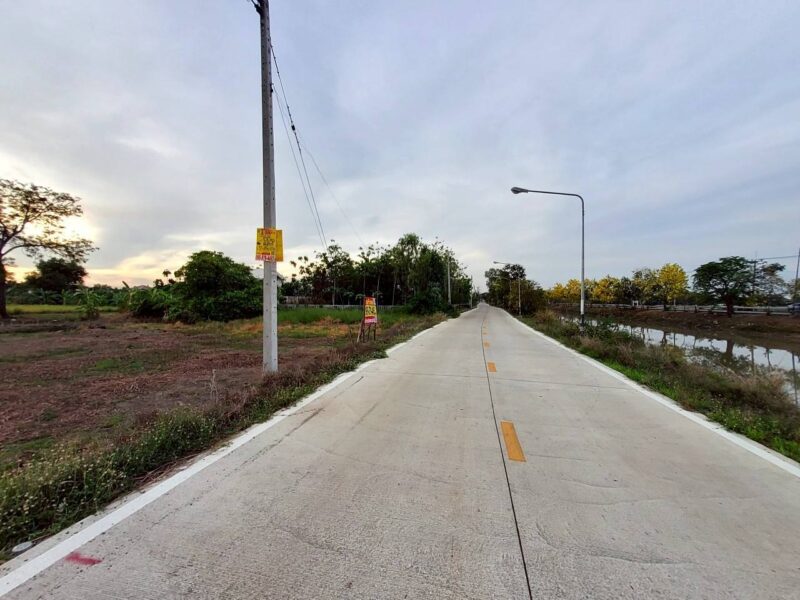 ขายด่วนที่ดินติดถนนเลียบคลองห้า 368 ตรว ติดถนนคอนกรีตสาธารณะ อ.คลองหลวง จ.ปทุมธานี
