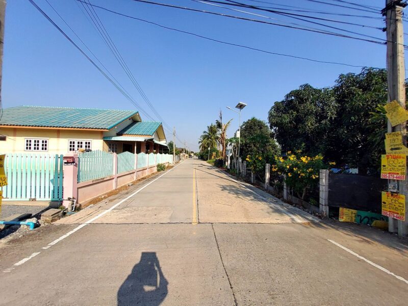 ขายด่วนที่ดินถนนฤชุพันธุ์ 568 ตรว ติดถนนคอนกรีตสาธารณะ ซ.ฤชุพันธุ์ 4 อ.ไทรน้อย จ.นนทบุรี