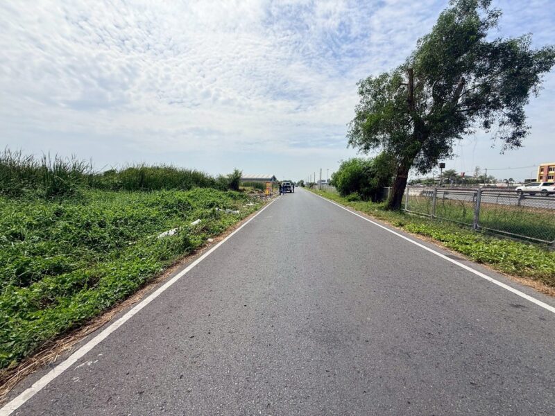 ขายด่วนที่ดิน 286 ตรว ติดถนนเลียบมอเตอร์เวย์ ต.คลองสี่ อ.คลองหลวง จ.ปทุมธานี