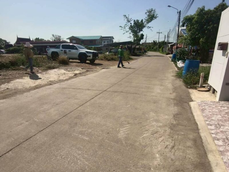 ขายด่วนที่ดิน 378.5 ตรว ติดถนนสาธารณะ ซอยร่วมใจ1 ต.คลองข่อย อ.ปากเกร็ด จ.นนทบุรี