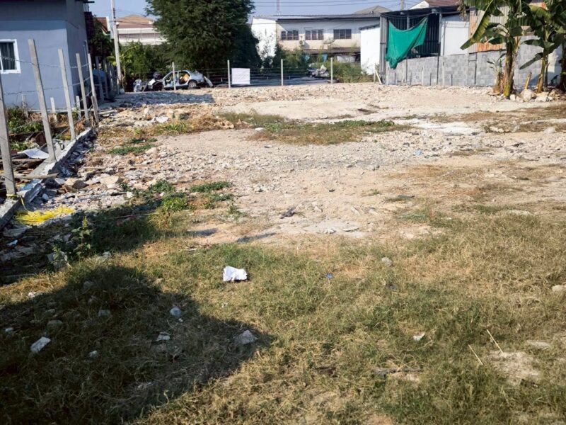 ขายที่ดินใกล้วัดอุดมรังสี 174 ตรว ติดถนนคอนกรีต สาธารณะ ซ.เพชรเกษม 79 แยก 6 เขตภาษีเจริญ กทม.