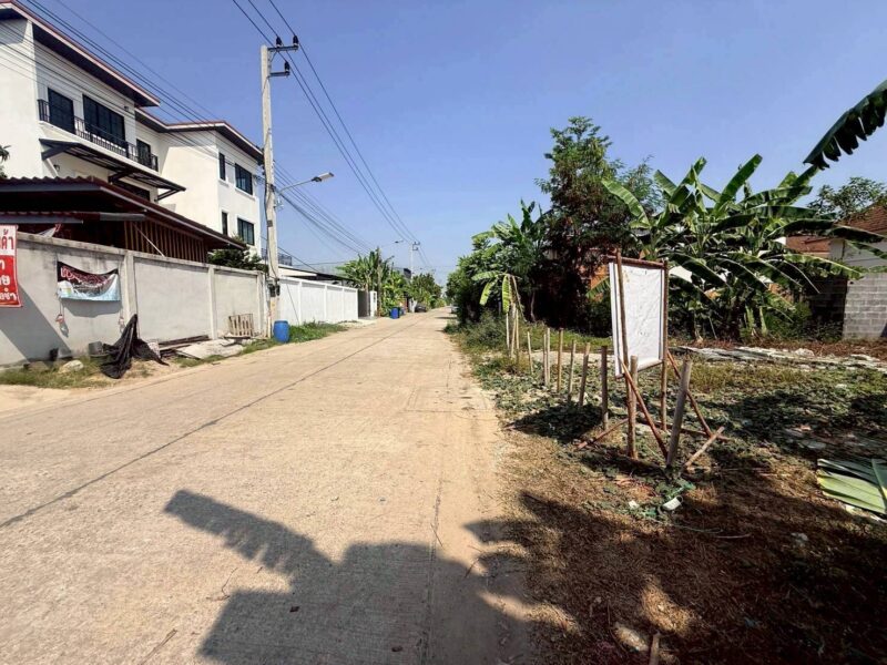 ขายถูกที่ดินลาดสวาย 124 ตรว ติดถนนคอรกรีตสาธารณะ ถมแล้ว ซ.ร่วมสุข 3 อ.ลำลูกกา จ.ปทุมธานี