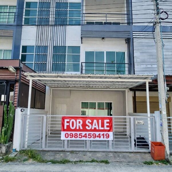 ขายทาวน์โฮม 3 ชั้น รีโนเวทใหม่ ข้างซอยวัดบางปิ้ง ถ.ศรีนครินทร์ อ.บางเมือง จ.สมุทรปราการ โทร 098-5459419