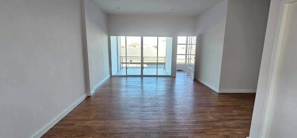 ขายทาวน์โฮม 3 ชั้น รีโนเวทใหม่ ข้างซอยวัดบางปิ้ง ถ.ศรีนครินทร์ อ.บางเมือง จ.สมุทรปราการ โทร 098-5459419