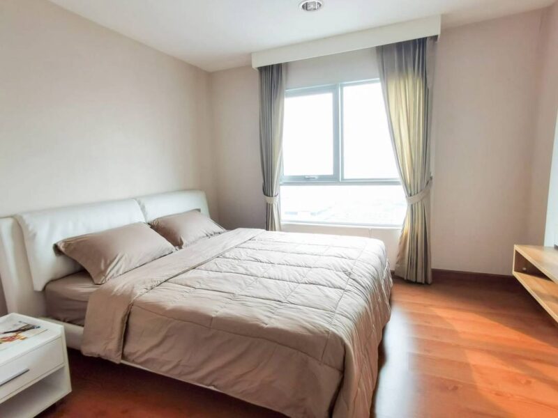 ให้เช่า คอนโด Belle Grand Rama 9 (Belle Avenue) ใกล้ MRT พระราม 9 ประมาณ 400 เมตร