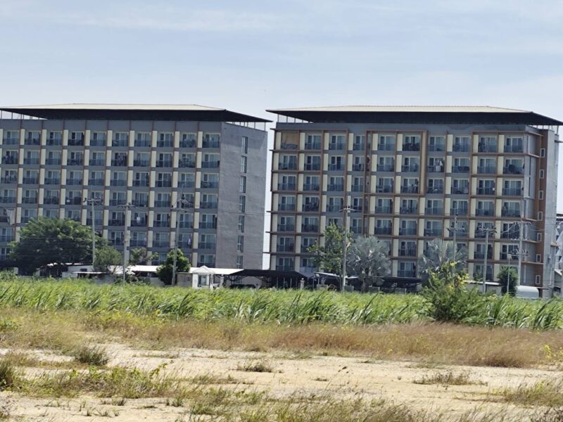 ขายที่ดินสวยมาก 1-9 ไร่ หรือ 200 ตรว แบ่งขายได้ ขาย 15500 บาทต่อตารางวา แปลง 5-9 ไร่ โฉนด ไร่สวยๆ แบ่งขายได้ นครปฐม Land on sale Nakhon Pathom