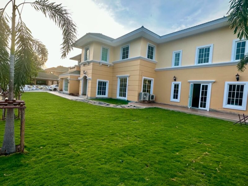 ขายบ้านหรู หมู่บ้านแกรนด์โมนาโค ถนนเลียบวงแหวนกาญจนาภิเษก ใกล้เมกะบางนา