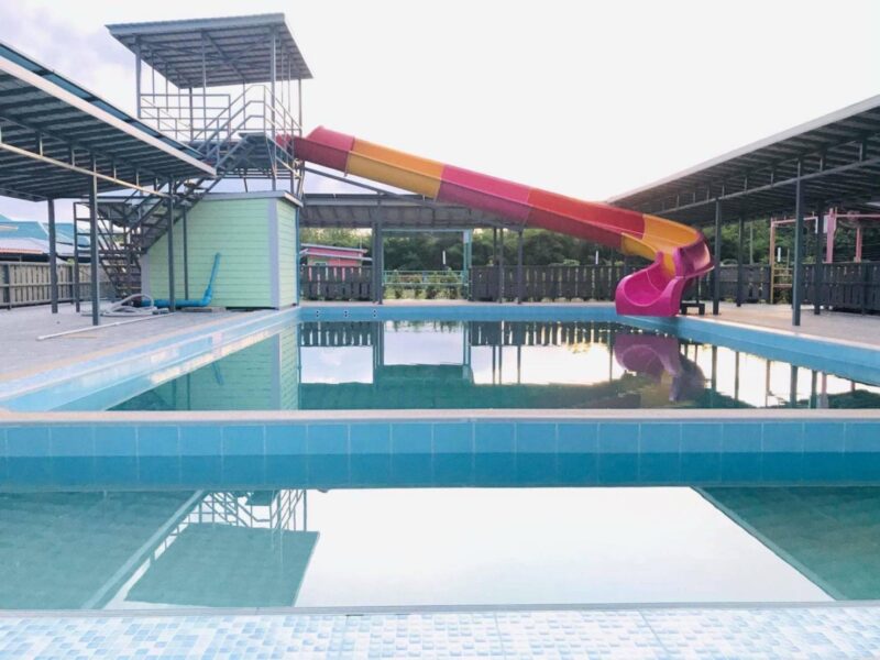 ขายกิจการห้องพักและสวนผลไม้ไทยฉ่ำๆ มีสระว่ายน้ำ ขายราคาถูกมากก