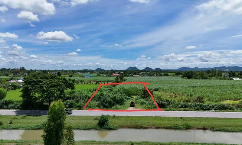 ที่ดินสวยถมแล้ว ติดคลองส่งน้ำชลประทาน วิวสวย อำเภอท่าม่วง กาญจนบุรี