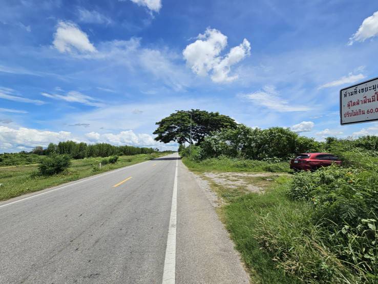 ที่ดินสวยถมแล้ว ติดคลองส่งน้ำชลประทาน วิวสวย อำเภอท่าม่วง กาญจนบุรี