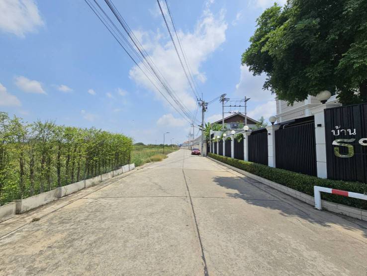 ขายที่ดิน ทำเลทอง ติดถนนคอนกรีต ใกล้สนามบินสุรรณภูมิ