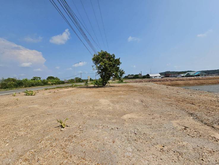 ขายที่่ดินติดทะเล ใกล้แหล่งท่องเที่ยว เกาะเปริด อำเภอแหลมสิงห์ จันทบุรี