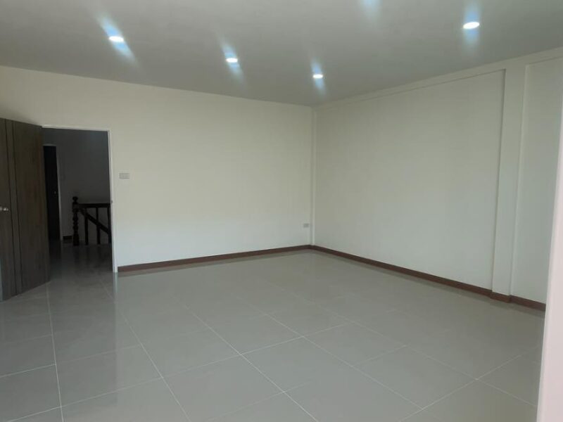 ทาวน์เฮ้าส์ 2 นครราชสีมา ปากช่อง โปรโมชั่น ซื้อบ้านแถมงบตกแต่ง 300,000 บาท