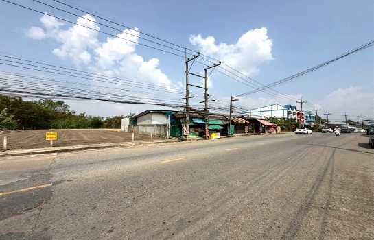 ขาย ที่ดิน ทำเลค้าขาย ME157 ติดถนนเกาะโพธิ์ สามแยก ท่าบุญมี เกาะจันทร์ ชลบุรี . 236 ตรม 4 ไร่ 2 งาน 85 ตรว ใกล้ตลาดเกาะโพธิ์ เพียง 3 Km.