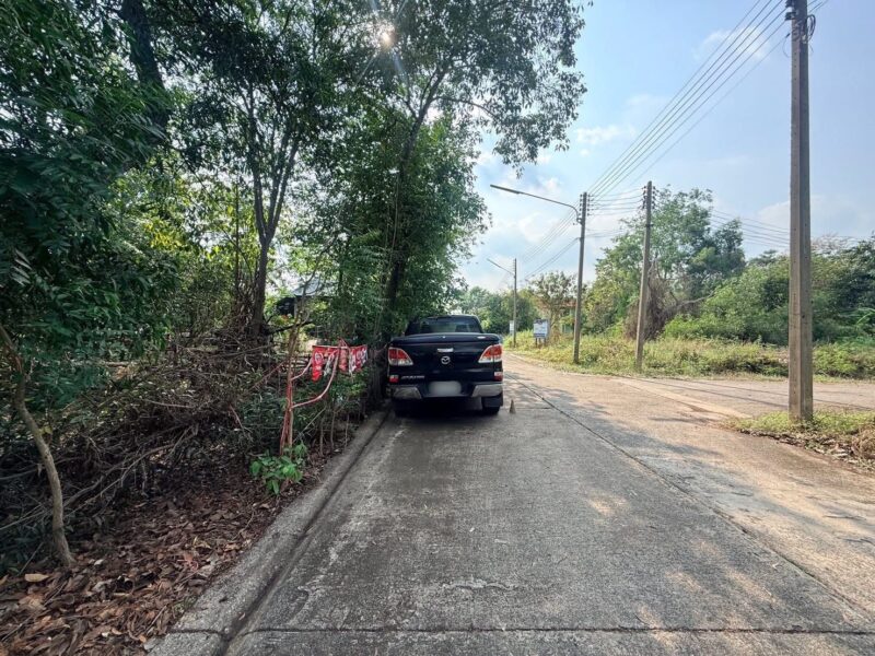 ขายที่ดิน 70 ตรว ติดถนนสาธารณะ ถมแล้ว หมู่บ้านสวนรีสอร์ท คลองห้าตะวันตก จ.ปทุมธานี