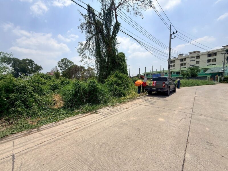 ขายที่ดินใกล้รถไฟฟ้า 309 ตรว ติดถนนสาธารณะ ซ.พิเศษ 5 ต.คูคต อ.ลำลูกกา จ.ปทุมธานี