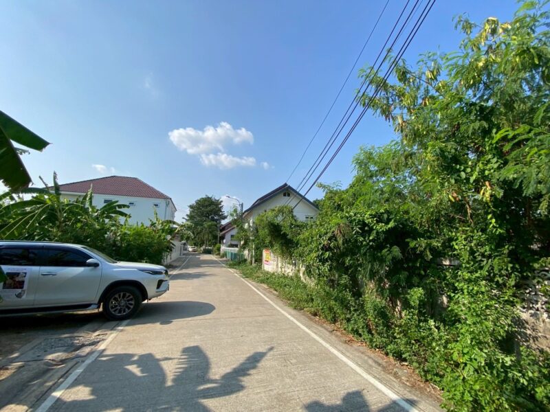 ขายที่ดินอ้อมเกร็ด 77 ตรว ถมและล้อมรั้วเรียบร้อยแล้ว ซ.อ้อมเกร็ด 4/3 อ.ปากเกร็ด จ.นนทบุรี
