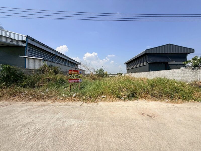 ขายด่วนที่ดิน 180 ตรว ติดถนนสาธารณะ ถมแล้ว ซอยเปาร์อิน 16 อ.ลาดหลุมแก้ว จ.ปทุมธานี