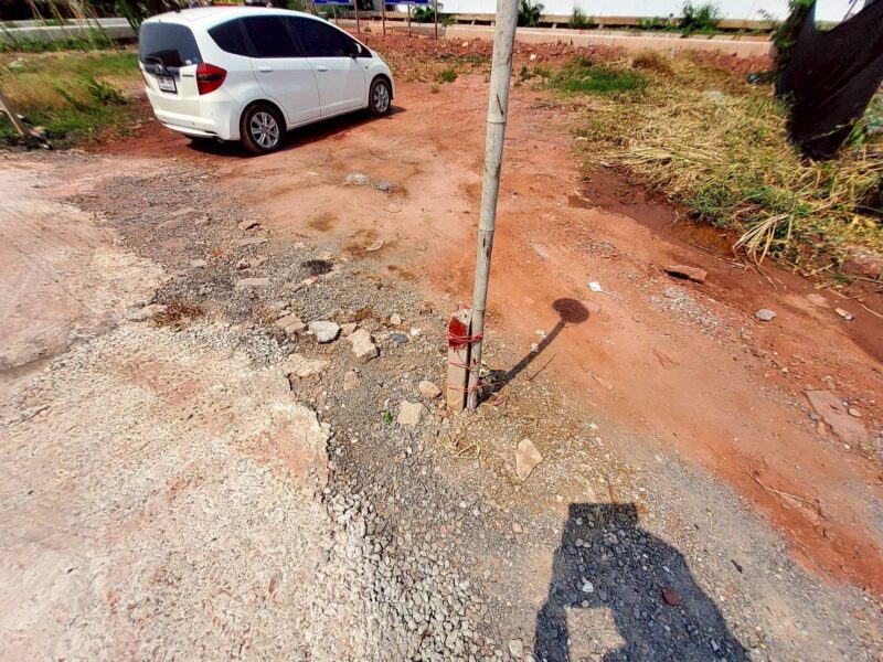 ขายที่ดินใกล้วัดทองธรรมิการาม 89.5 ตรว ติดถนนคอนกรีต ถมแล้ว ท่าทราย เมืองสมุทรสาคร