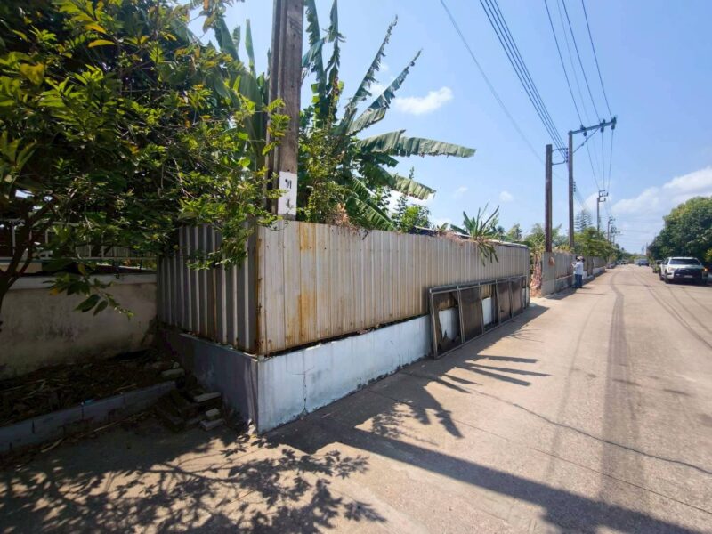 ขายด่วนที่ดิน 302 ตรว ติดถนนคอนกรีตสาธารณะ ม.แสนสุขปาร์ค บางบอน 3 ซอย 8 บางบอน กทม.