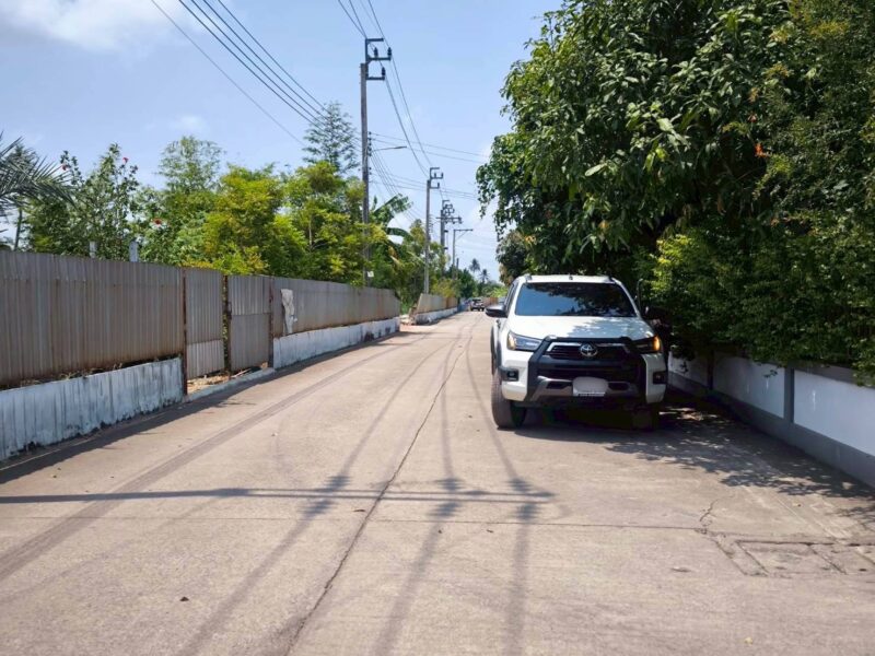 ขายด่วนที่ดิน 302 ตรว ติดถนนคอนกรีตสาธารณะ ม.แสนสุขปาร์ค บางบอน 3 ซอย 8 บางบอน กทม.