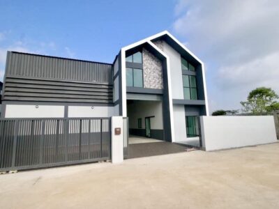 ที่ดินเพื่อธุรกิจ เหมาะสำหรับสร้างอาคารโกดัง โรงงาน ราคาเริ่มต้น 2.9 ล้านบาท