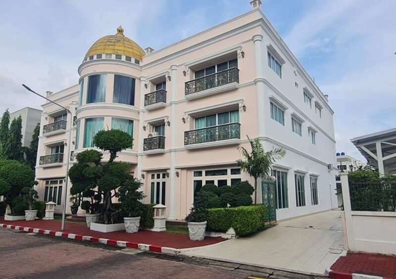 For SaleRent Single house,Townhome Watthana District, Bangkok