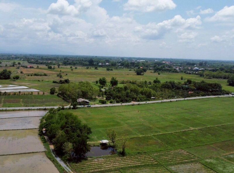 ขายที่ดินเชียงใหม่ 15-2-73 ไร่ ติดถนนหมายเลข 3018 ใกล้โรงเรียนบ้านแม่ขาน
