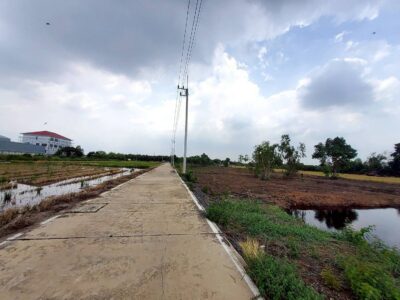 ขายด่วนที่ดิน 6 ไร่ ติดถนนคอนกรีต แบ่งได้ ซ.คลองสาม14/7 คลองหลวง ปทุมธานี