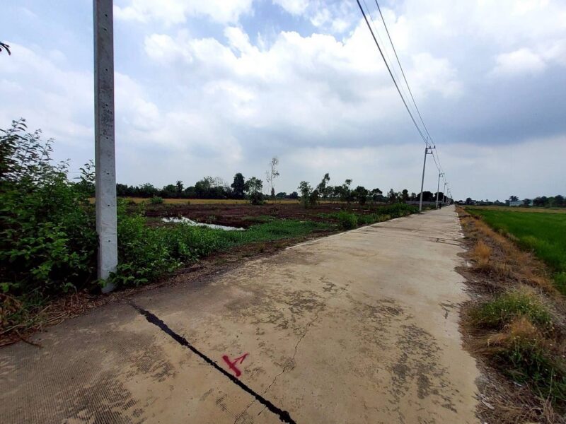 ขายด่วนที่ดิน 6 ไร่ ติดถนนคอนกรีต แบ่งได้ ซ.คลองสาม14/7 คลองหลวง ปทุมธานี