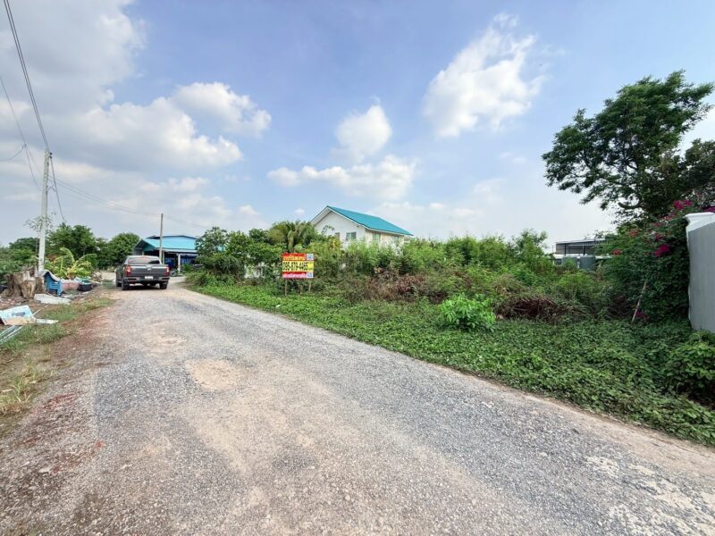 ขายด่วนที่ดินใกล้ อบต.บางหลวง 144 ตรว ติดถนนหินคลุก ต.บางหลวง เมืองปทุมธานี