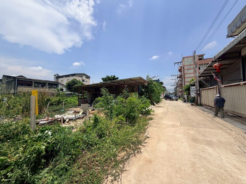 ขายด่วนที่ดินผังสีม่วงเข้ม 95 ตรว ติดถนนสาธารณะ ซ.นวนทอง 9 กระทุ่มแบน สมุทรสาคร