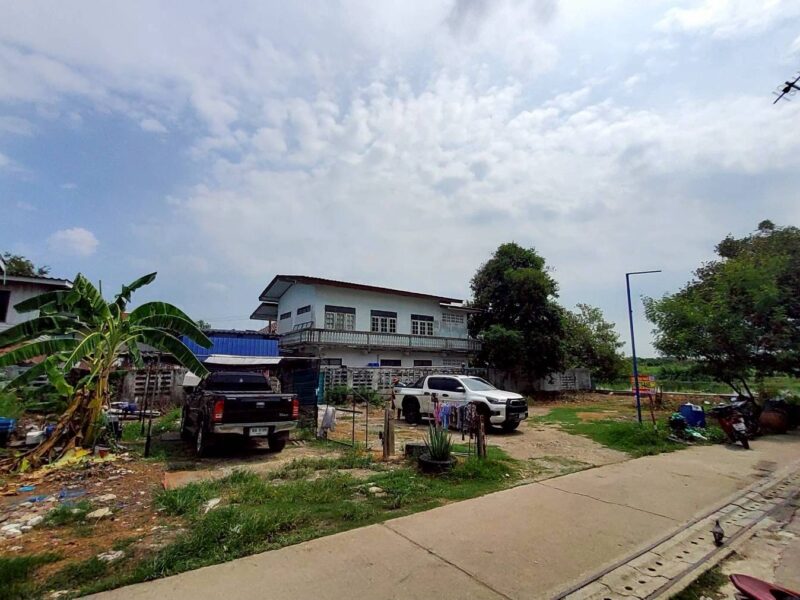 ขายที่ดินใกล้วัดเสด็จ 73 ตรว ติดถนนคอนกรีต ด้านข้างติดคลอง ซ.บ้านลาน สวนพริกไทย เมืองปทุมธานี