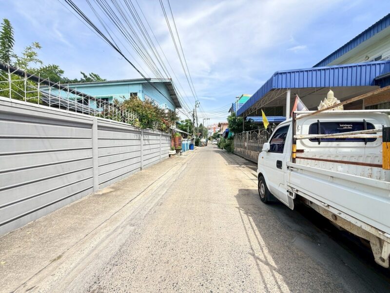 ขายด่วนที่ดิน 30 ตรว ติดถนนสาธารณะ ถมแล้ว ซ.บางศรีเมือง 1/9 เมืองนนทบุรี