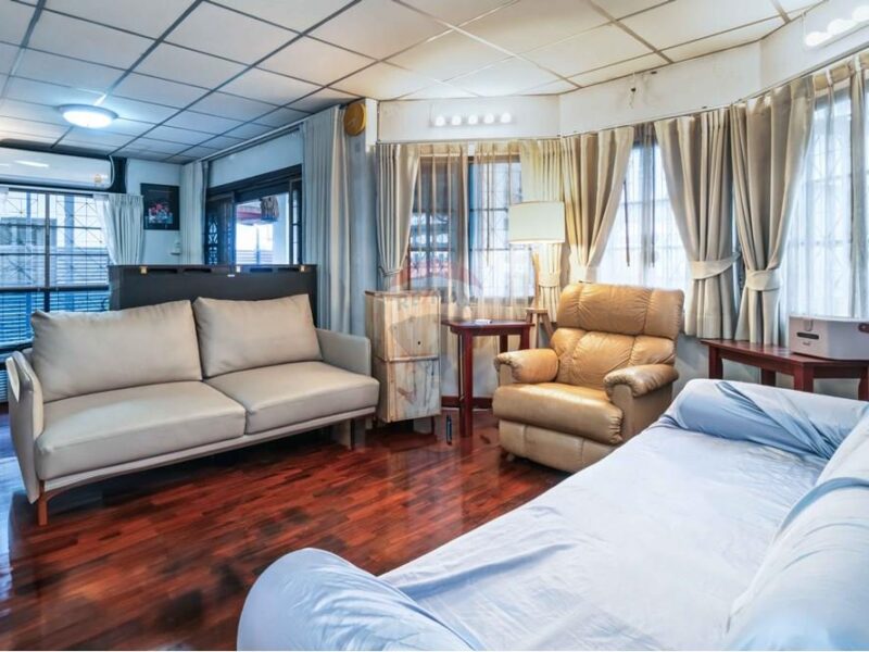 ขายด่วน!!บ้านเก่า ทำเลทอง ใจกลางสุขุมวิท 71 ราคาปรับลง เหลือ 12.9 ล้านบาท !