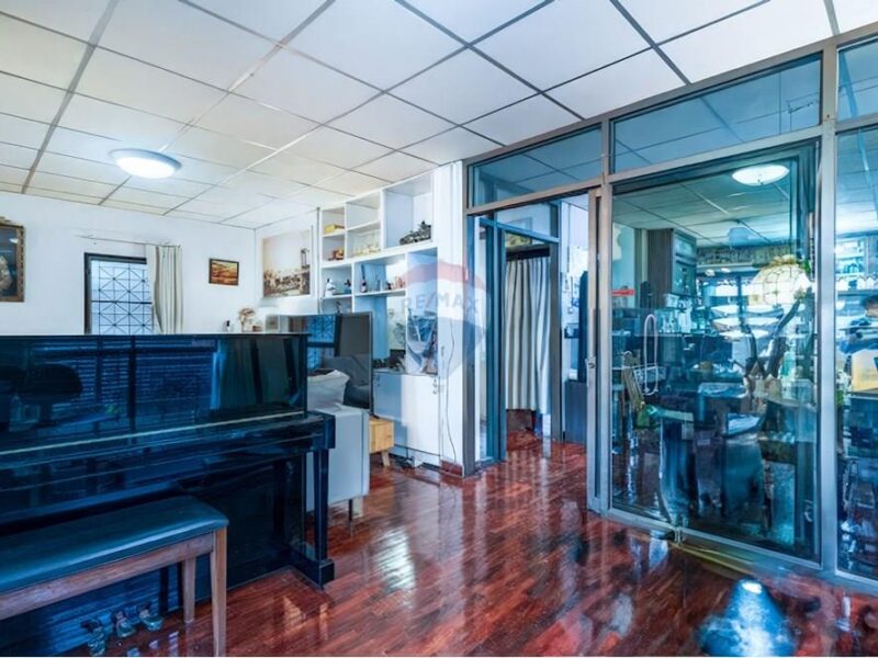 ขายด่วน!!บ้านเก่า ทำเลทอง ใจกลางสุขุมวิท 71 ราคาปรับลง เหลือ 12.9 ล้านบาท !