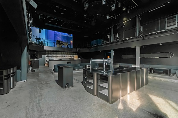 ปล่อยเช่า ผับ Nightclub เซ้งอาคาร 3 ชั้น 2,100 ตรม. ทำเลใจกลางเอกมัย สามารถดำเนินธุรกิจต่อได้ทันที โทร 090-6360022