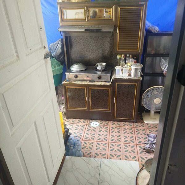 ให้เช่าบ้านเอื้อาธร 7/1 คลอง7 ธัญบุรี ปทุมธานี พร้อมเฟอร์ เดือนละ 3,800 บาท โทร 0866675297