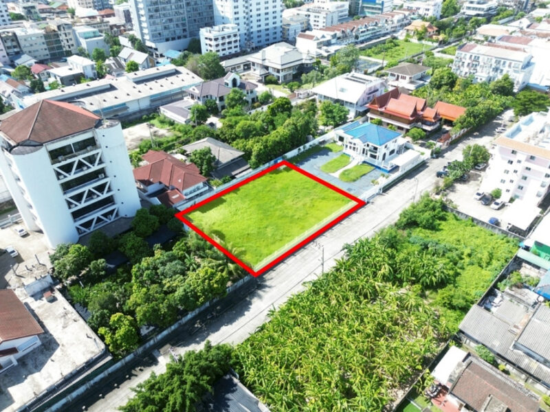 ขาย ที่ดิน ซอยลาดพร้าว 88-1 ขนาด 300 ตรว ใกล้ถนนลาดพร้าวเพียง 180 เมตร