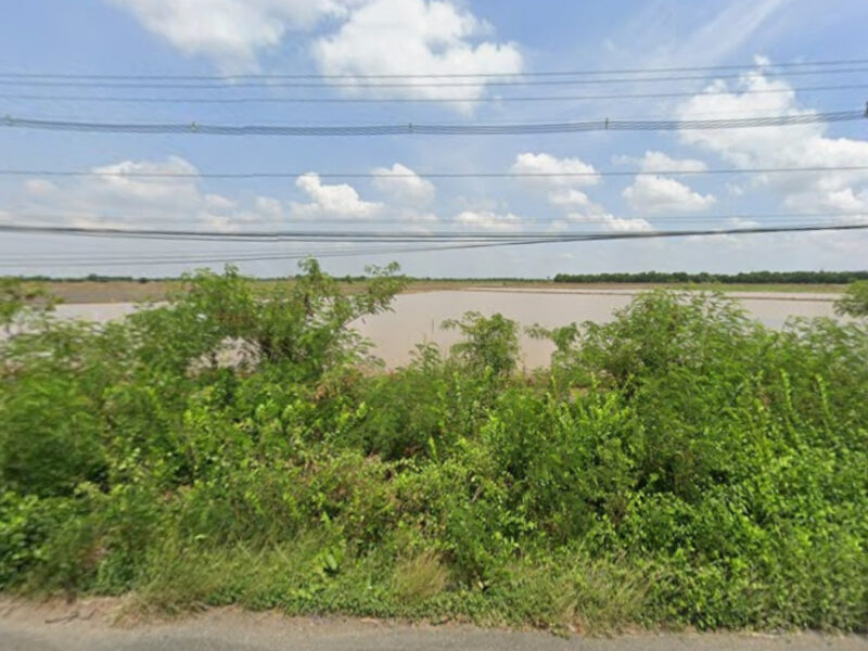 ขายที่ดิน 56-2-29.8 ไร่ ถนนฉะเชิงเทรา-กบินทร์บุรี ใกล้สถานีอนามัยบ้านปลายกระจับ